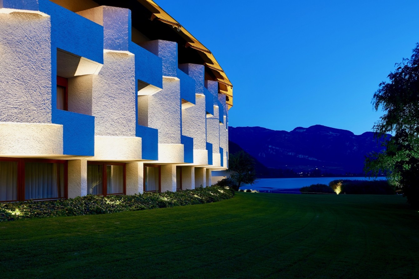 Seehotel Ambach, Außenansicht, Nacht