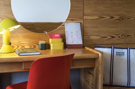 Seehotel Ambach: Innenausstattung des Zimmers Smart View