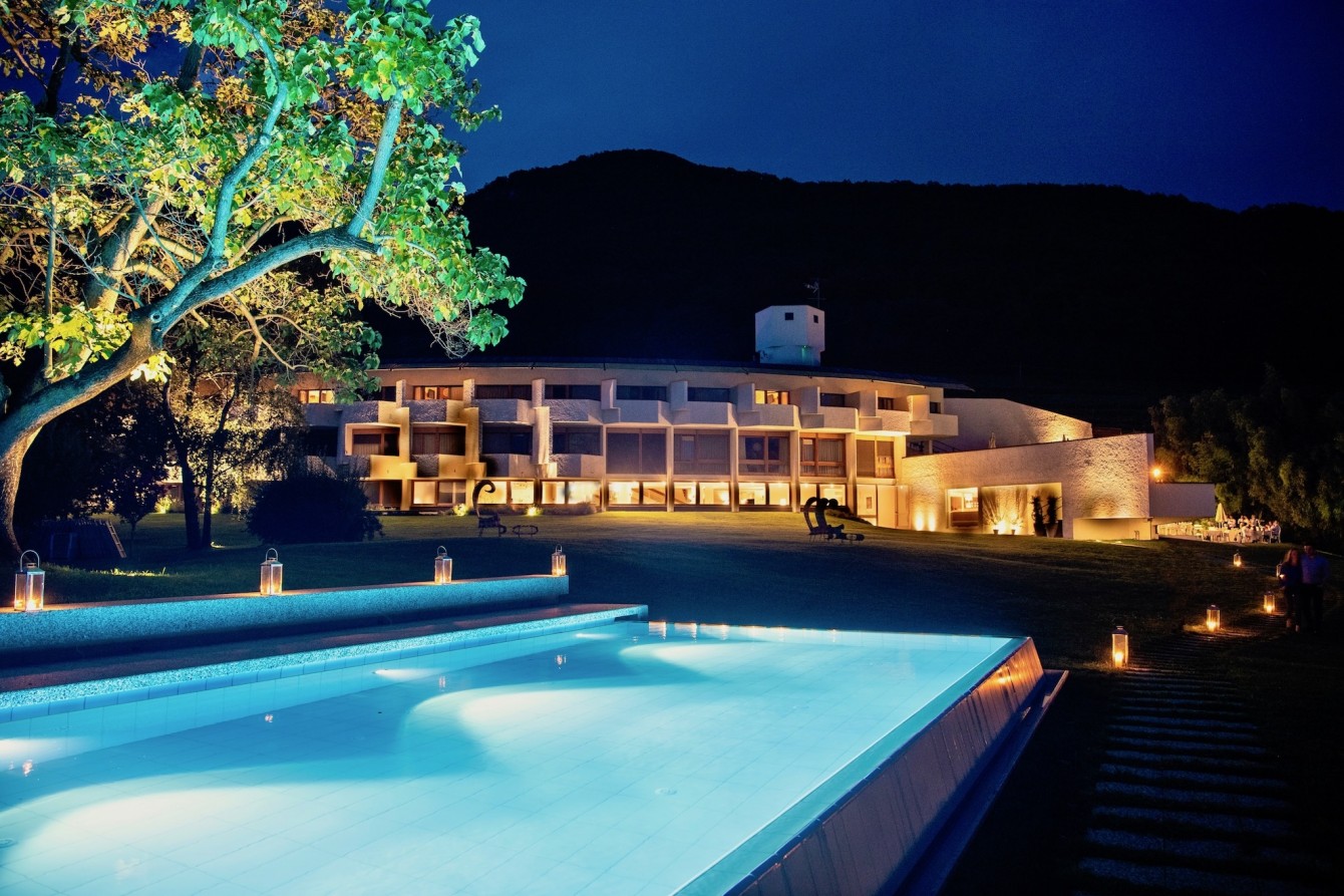 Seehotel Badehaus infinity pool