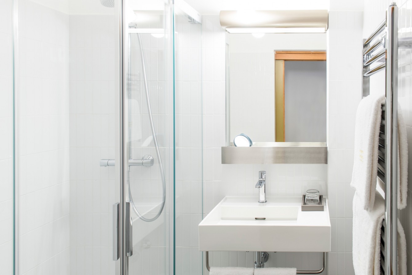 Seehotel Ambach Smart View Bad Bagno Bathroom